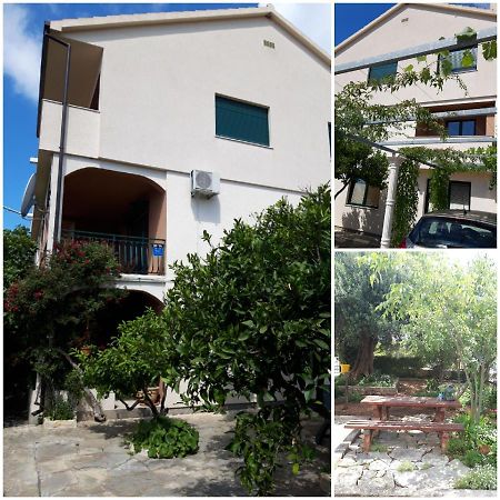 Apartments Leo Orebic Bagian luar foto